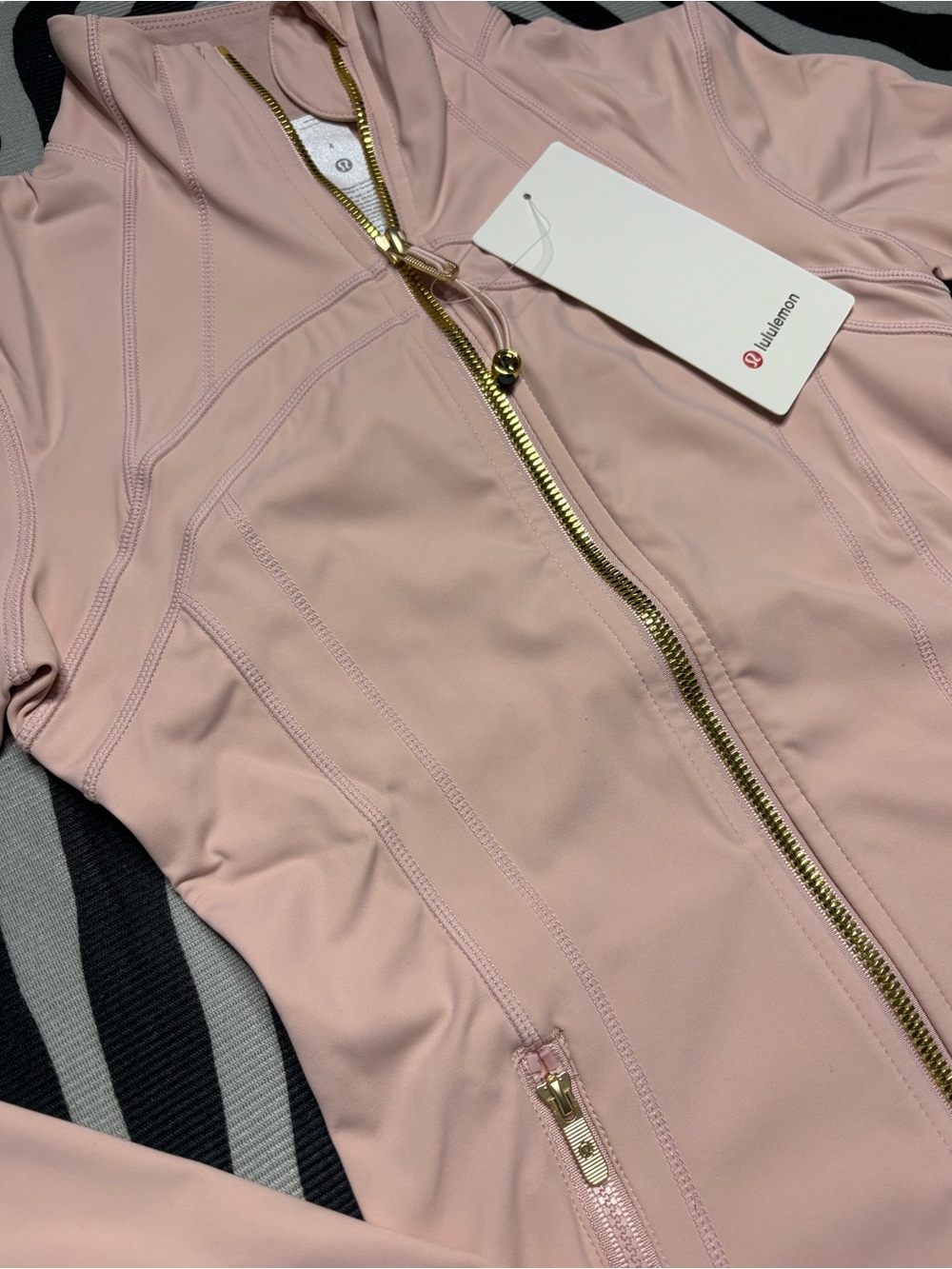 Pink And Gold Lululemon Set - Picture 3 of 3